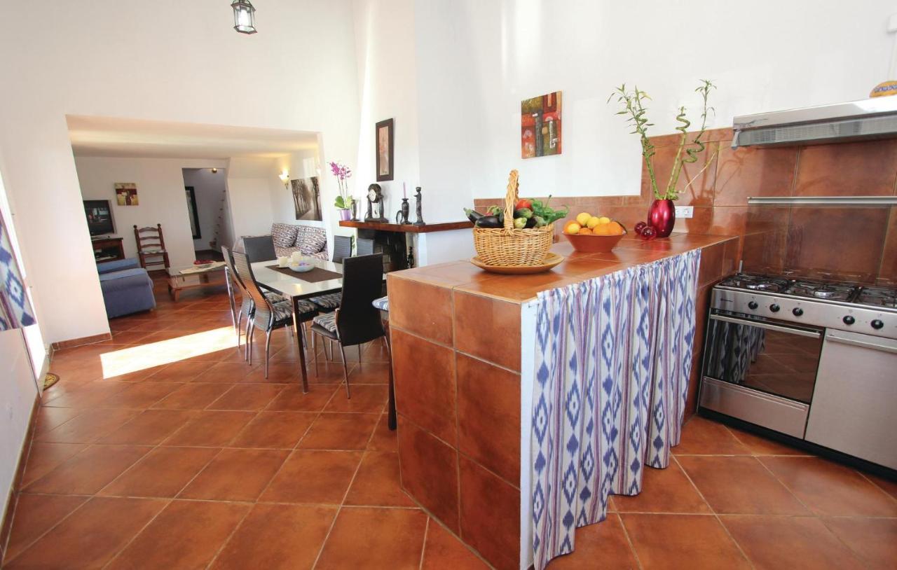 Gorgeous Home In Muro With Kitchen Exterior foto